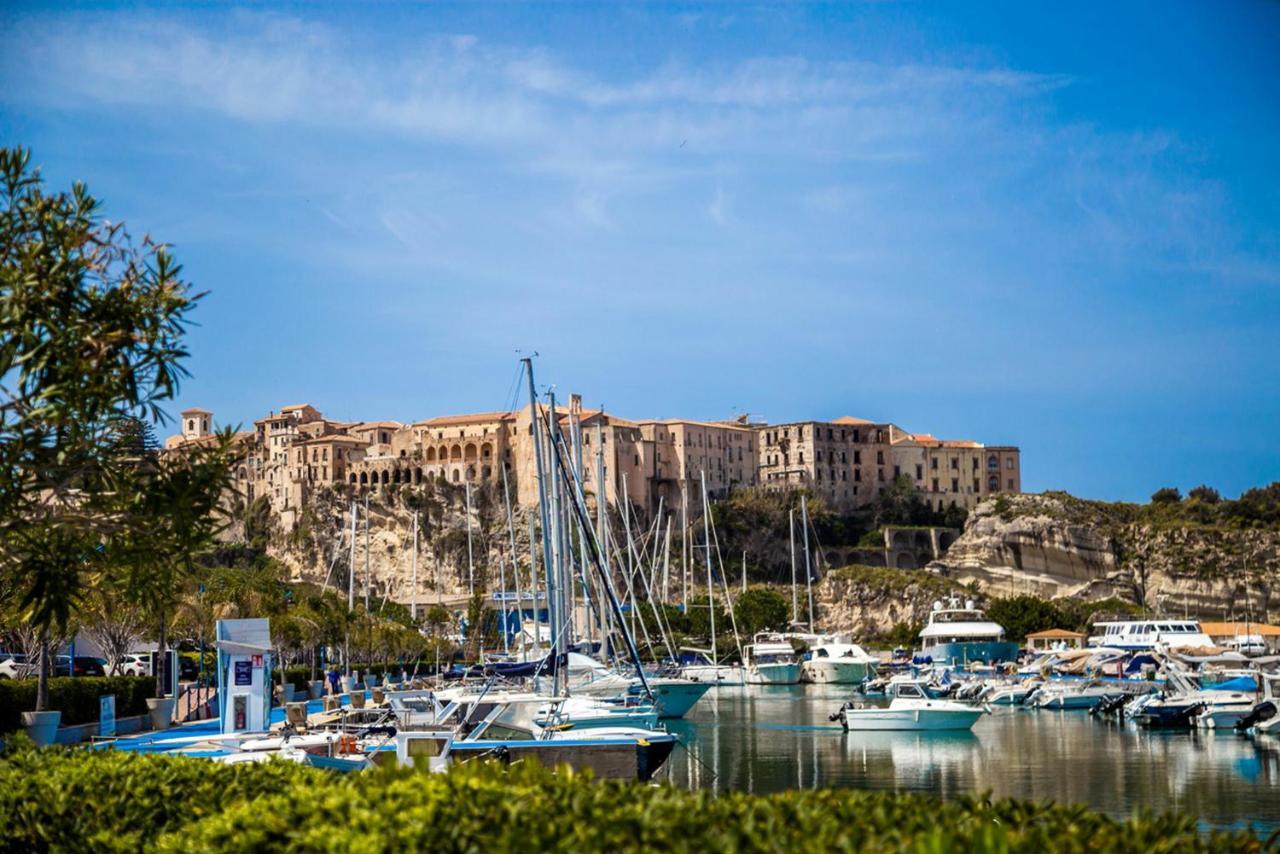 All'Angolo Della Torre Tropea Kültér fotó